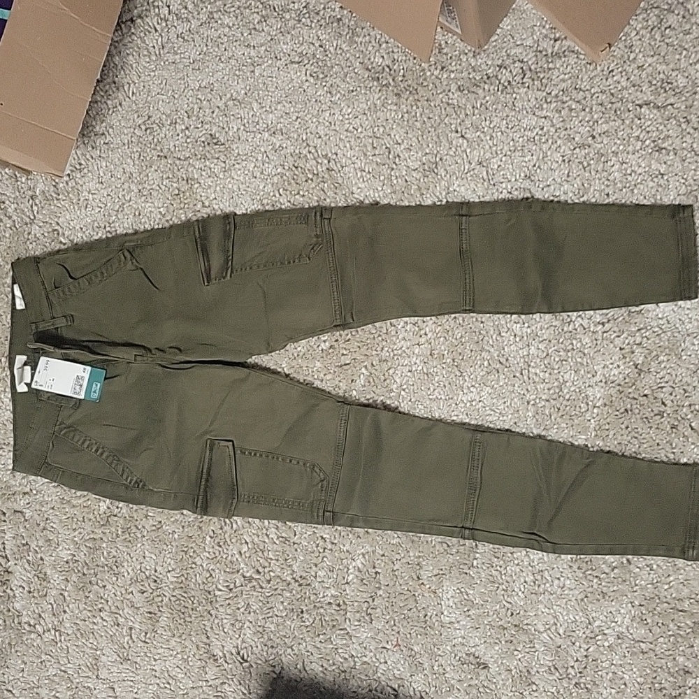 Olive skinny pants